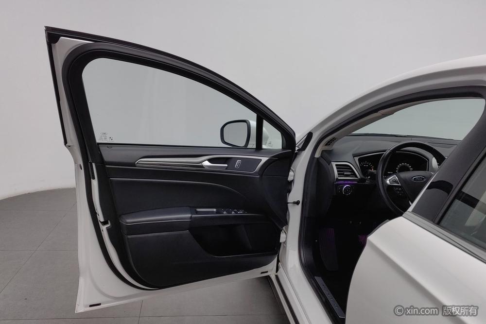 Ford Mondeo 2020 EcoBoost 180 Fashion – фото 20