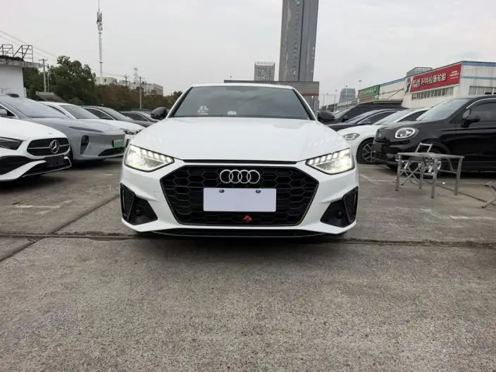Audi A4 L 2024 Model 40 TFSI Luxury Dynamic Model – фото 2