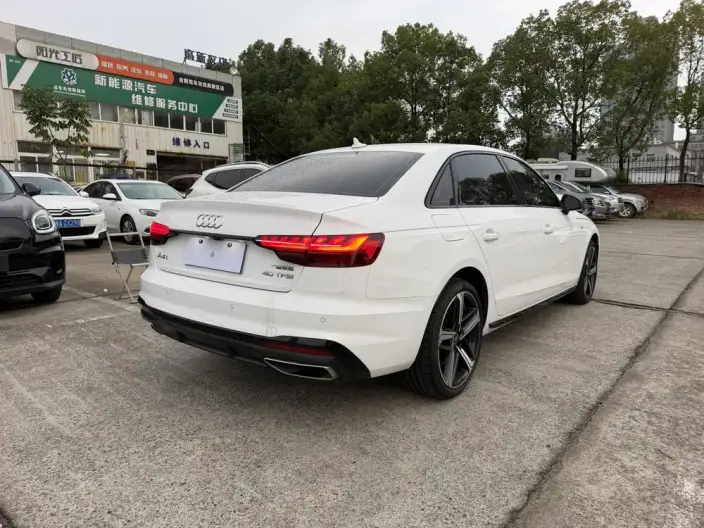 Audi A4 L 2024 Model 40 TFSI Luxury Dynamic Model – фото 6