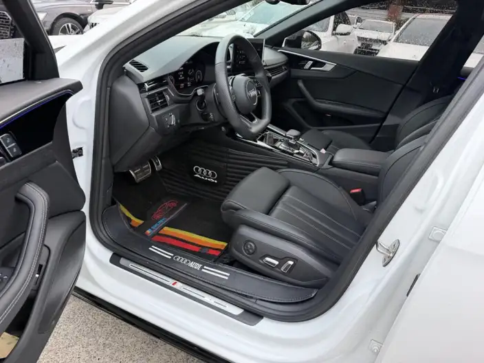 Audi A4 L 2024 Model 40 TFSI Luxury Dynamic Model – фото 10