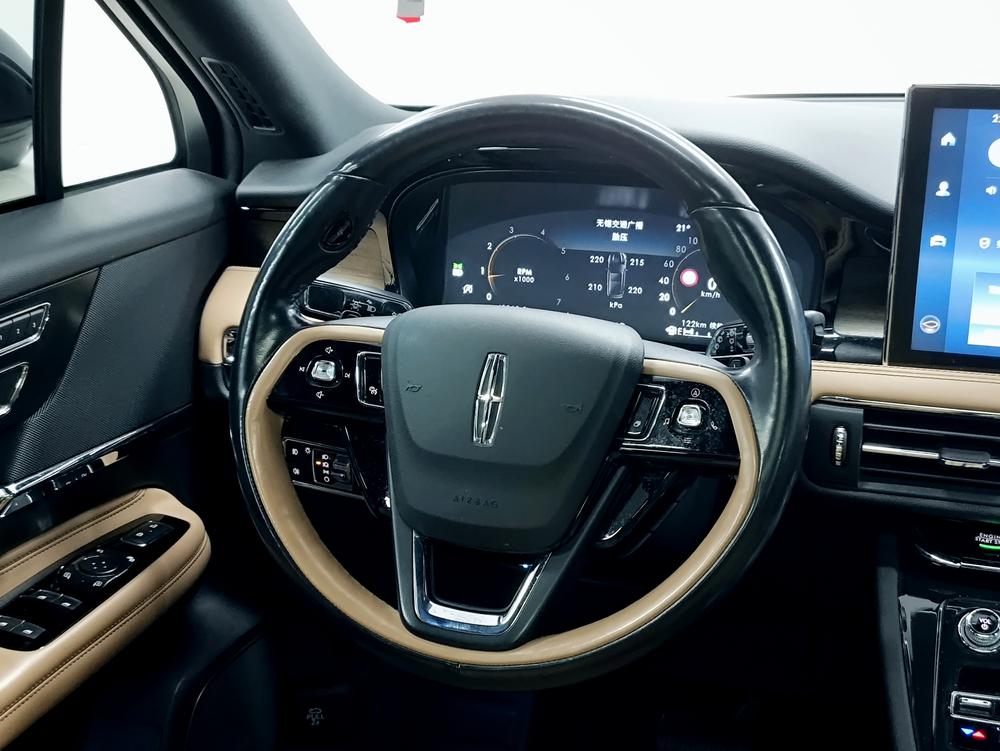 Lincoln Corsair 2022 2.0T 2WD Premium Elegant – фото 16