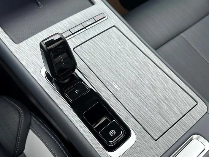 Geely Boyue L 2024 Model 1.5TD DCT Premium Edition – фото 10