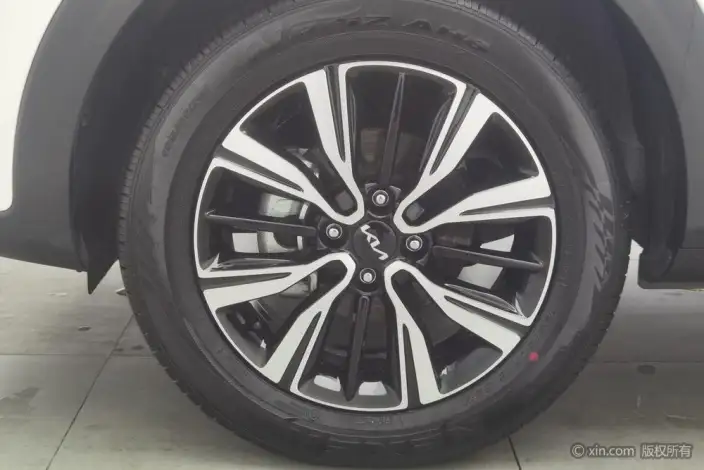 Kia Stonic 2021 Model 1.4L CVT Fun Xiang Edition – фото 9