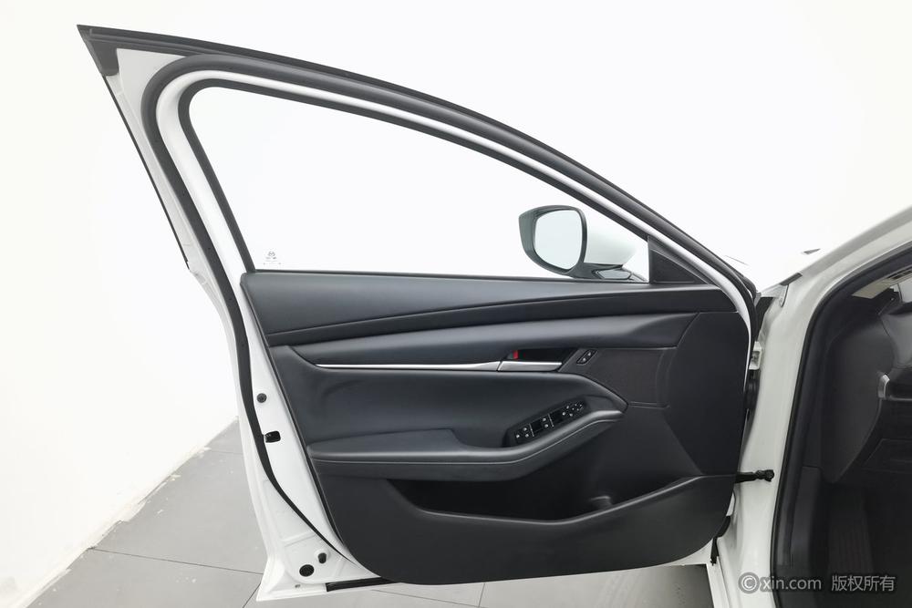 Mazda3 Axela 2020 1.5L Automatic Quality – фото 22