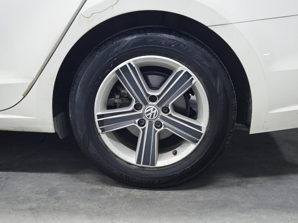 Volkswagen Lamando 2015 230TSI DSG Style – фото 9