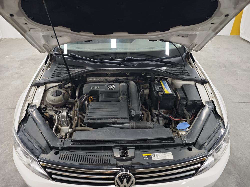 Volkswagen Lamando 2015 230TSI DSG Style – фото 10