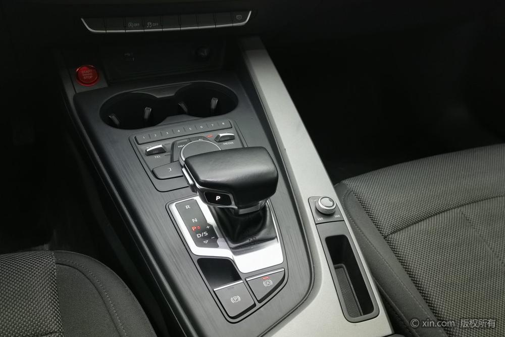 Audi A4L 2018 30th Anniversary 30 TFSI Entry – фото 16