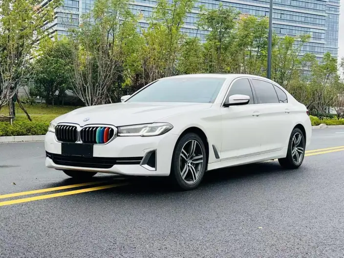 BMW 5 Series 2022 Model 530Li xDrive Luxury Set – фото 1