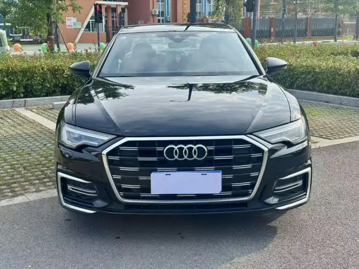Audi A6L 2024 Model 40 TFSI Luxury Dynamic Model – фото 2