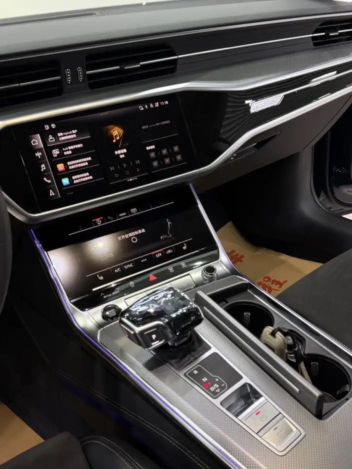 Audi A7 L 2024 Model 45 TFSI quattro Luxury Model – фото 8