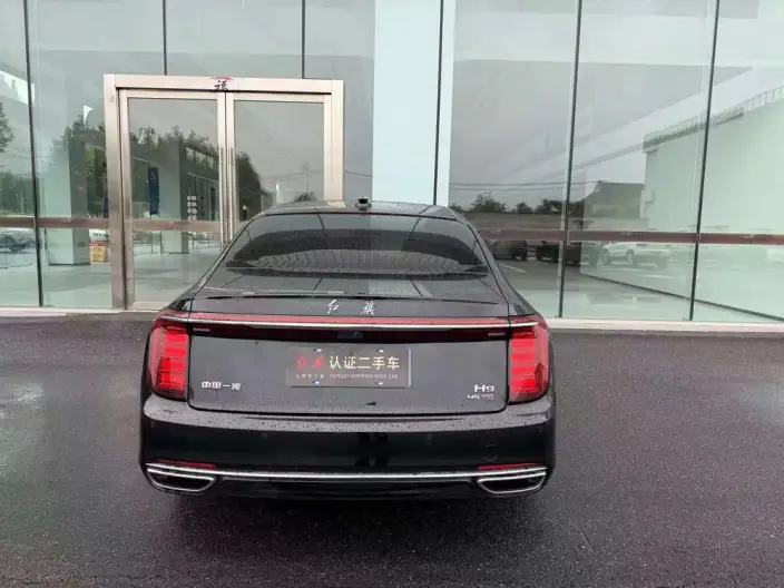HONGQI H9 2025 Model 2.0T Flag Enjoy Luxury Business Edition