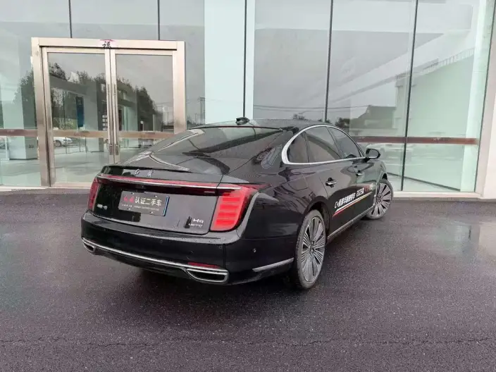 HONGQI H9 2025 Model 2.0T Flag Enjoy Luxury Business Edition