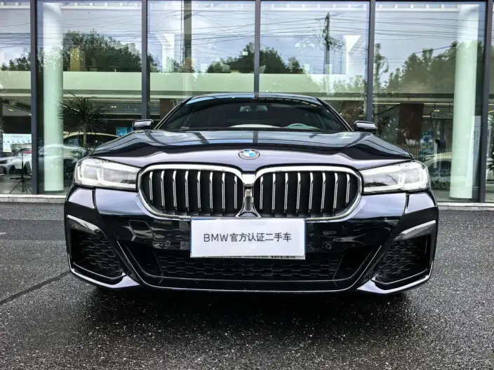 BMW 5 Series 2023 Model 530Li Leading Model M Sports Set – фото 2