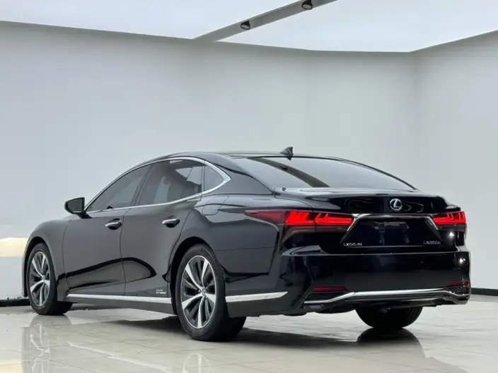 Lexus LS 2021 Model 500h Superior Edition