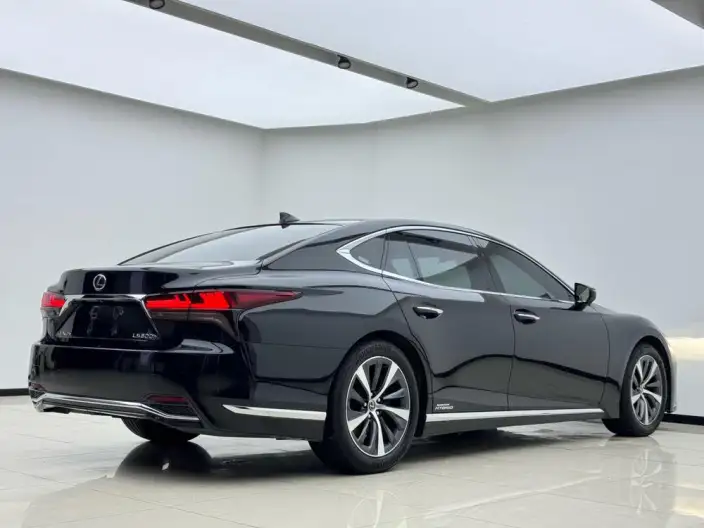 Lexus LS 2021 Model 500h Superior Edition