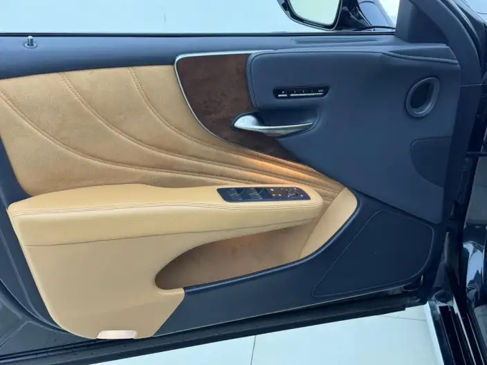 Lexus LS 2021 Model 500h Superior Edition – фото 7