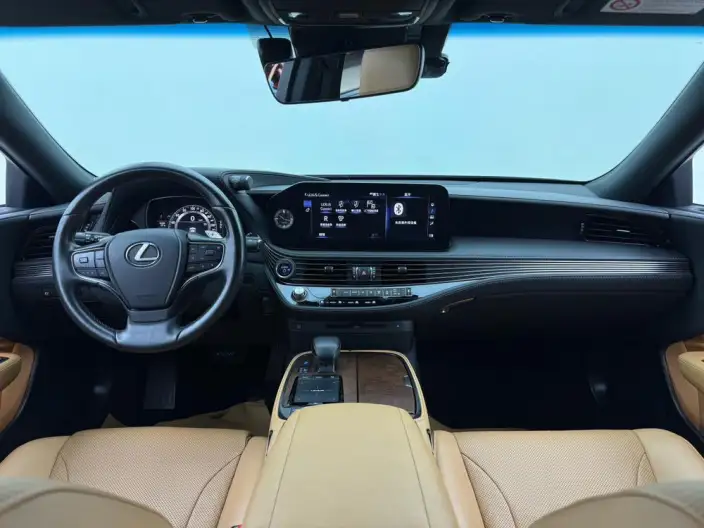 Lexus LS 2021 Model 500h Superior Edition – фото 8