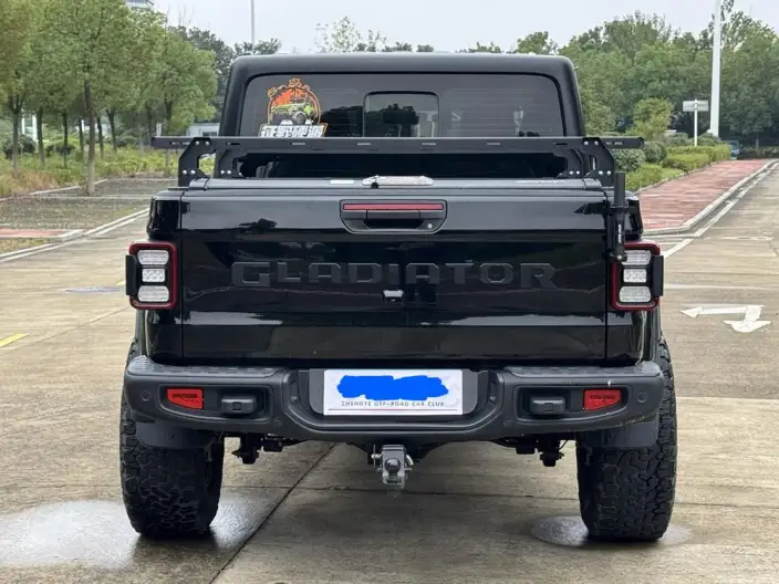 Gladiator 2022 Model 3.6L First Edition – фото 5