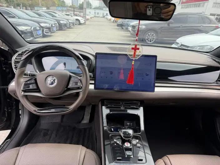 BYD Han EV 2023 Model Champion Edition 506KM Noble Model – фото 10