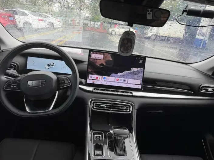 Geely Emgrand 2026 Model No. 5 Gen 1.5L CVT Noble Model – фото 8