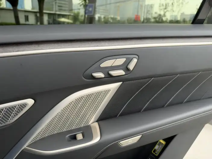 ONVO L90 2025 Model VI seat Edition Ultra – фото 9