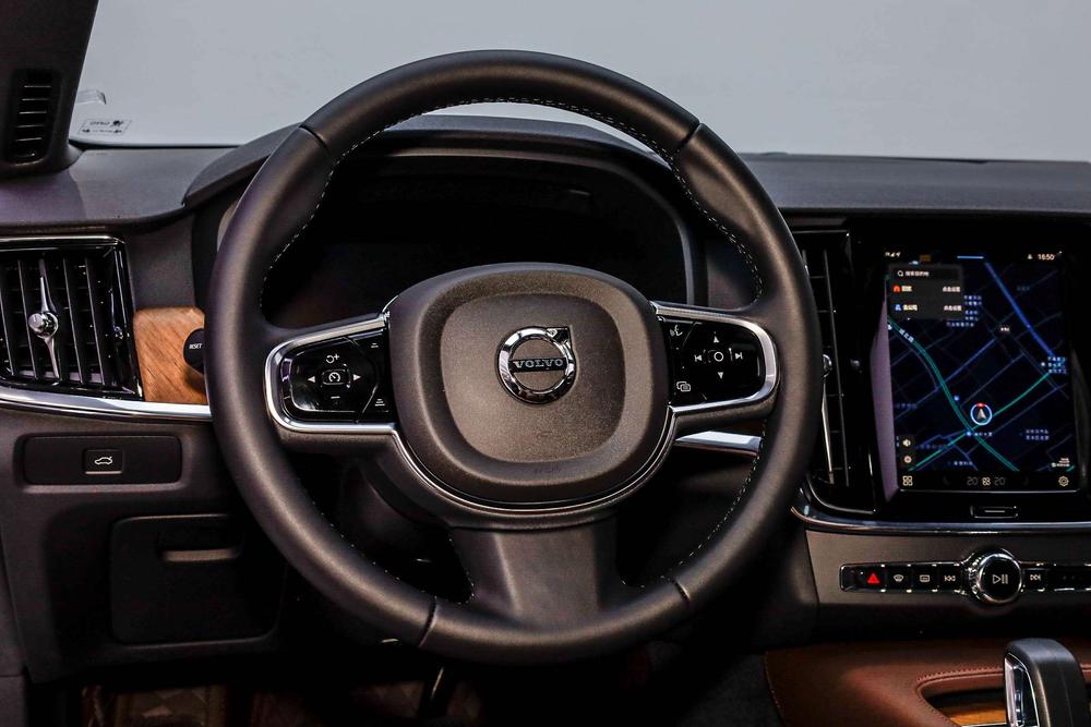Volvo S90 2024 B5 Smart Luxury – фото 18