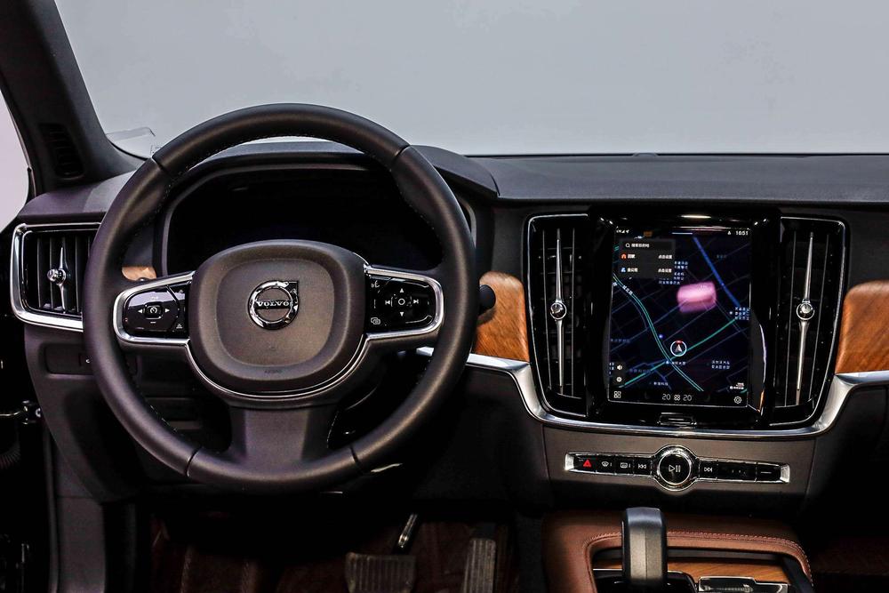 Volvo S90 2024 B5 Smart Luxury – фото 22
