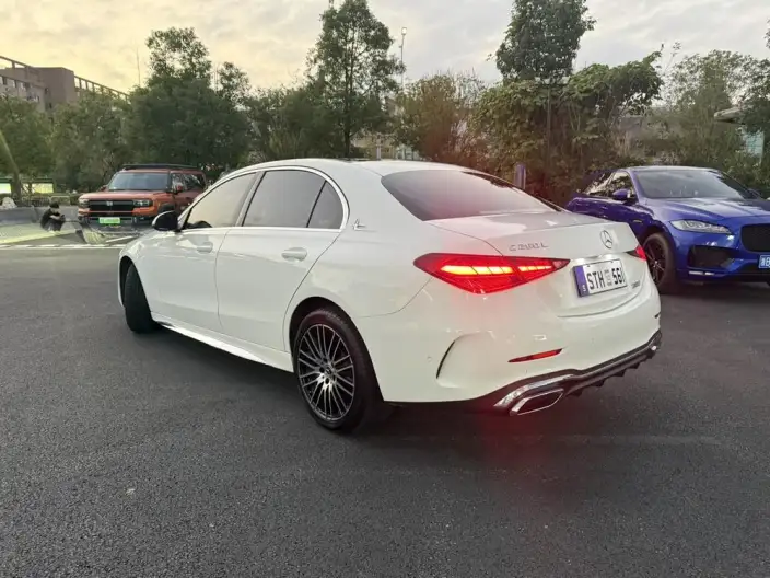 Mercedes-Benz C-Class 2023 Model C 260 L Sports Edition – фото 4