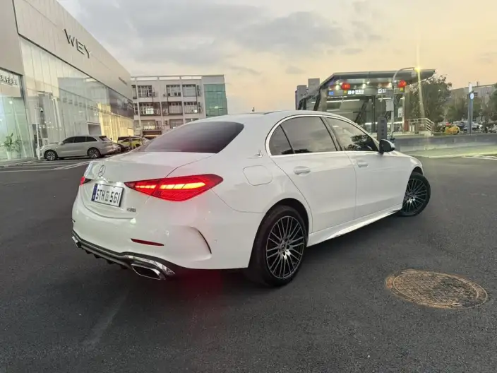 Mercedes-Benz C-Class 2023 Model C 260 L Sports Edition – фото 6