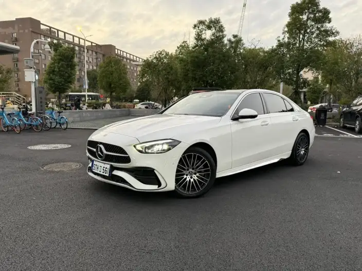Mercedes-Benz C-Class 2025 Model C 260 L Sports Edition – фото 1