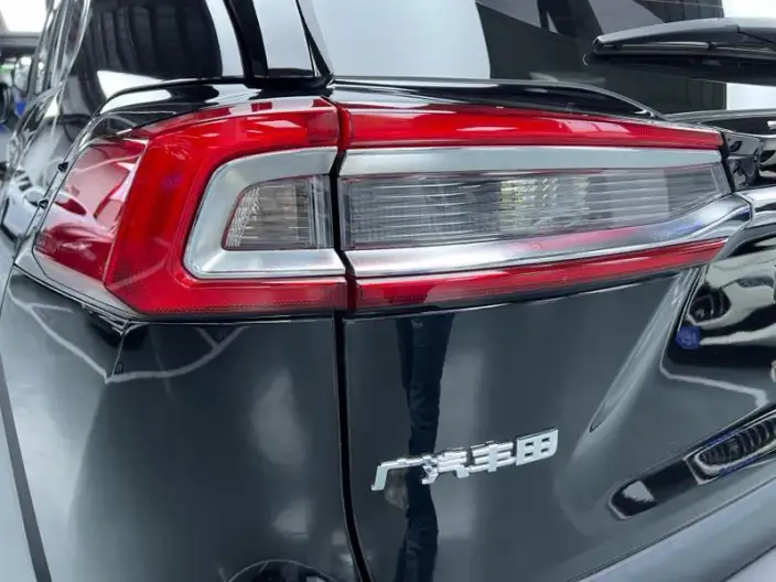 Toyota Wildlander 2023 Model 2.0L 2WD Luxury PLUS Edition – фото 8
