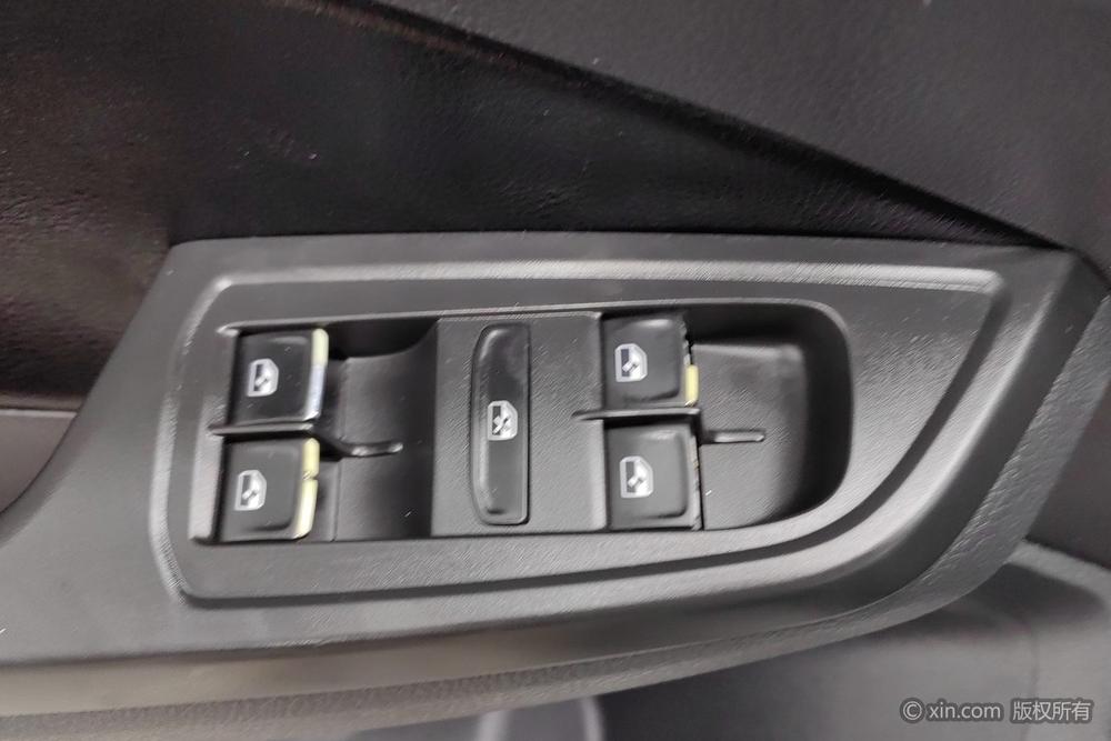 Volkswagen Bora 2016 1.6L Automatic Comfort – фото 22