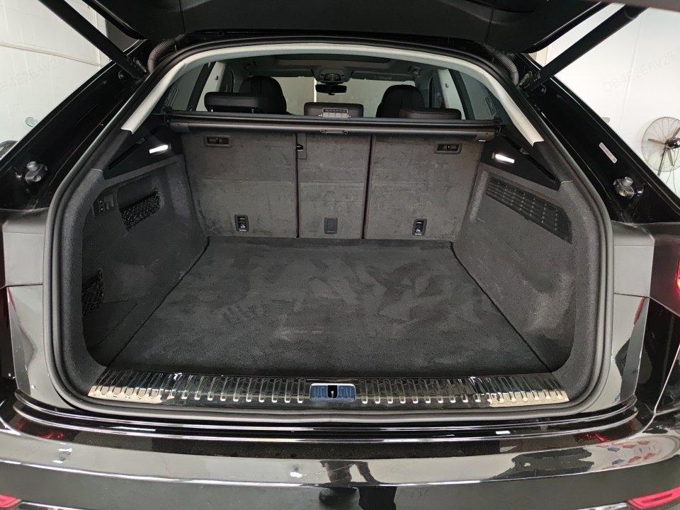 Audi Q8 2022 45 TFSI Luxury Dynamic – фото 9