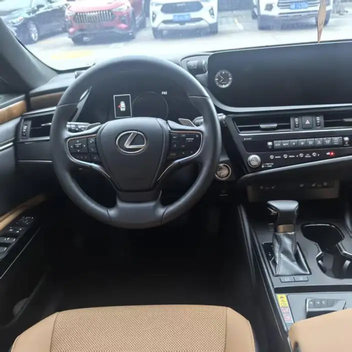 Lexus ES 2024 Model 200 Premium – фото 5