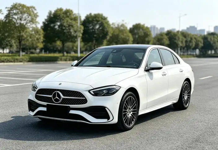 Mercedes-Benz C-Class 2026 Model C 260 L Sports sedan – фото 1