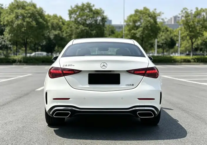 Mercedes-Benz C-Class 2026 Model C 260 L Sports sedan – фото 5