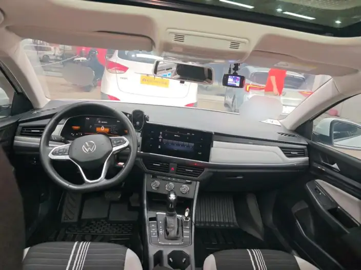 Volkswagen Bora 2023 Model 1.5L Automatic Smooth Ride Limited edition – фото 6