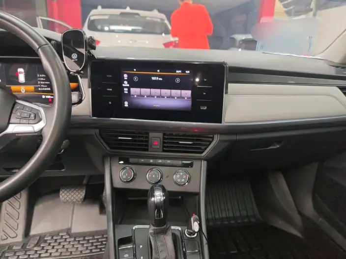 Volkswagen Bora 2023 Model 1.5L Automatic Smooth Ride Limited edition – фото 7