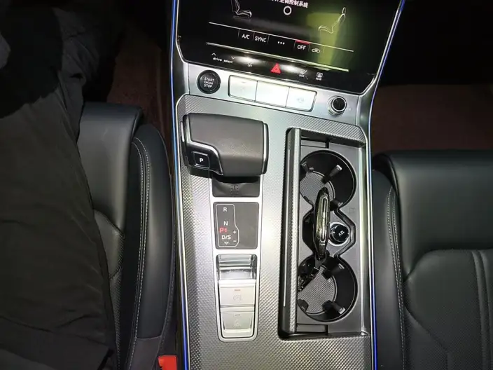 Audi A6L 2025 Model 40 TFSI Luxury Dynamic Model – фото 10