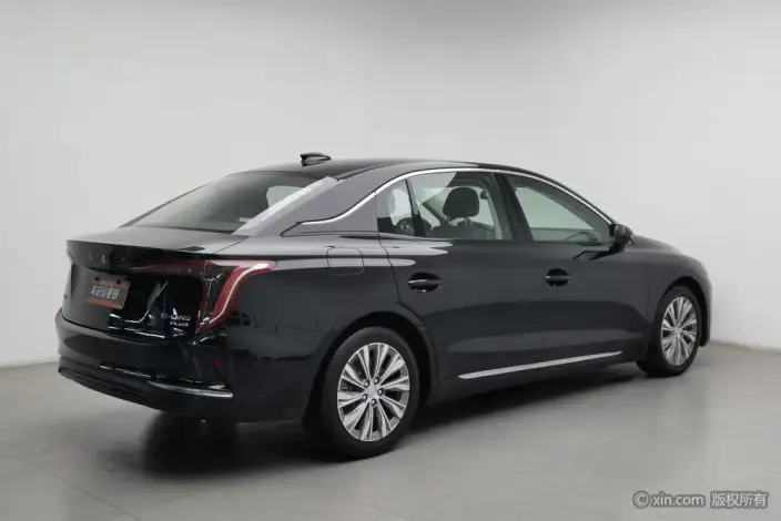 Hongqi E-QM5 2023 Model 620KM PLUS Edition