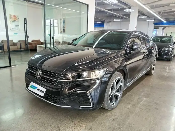 Volkswagen Passat 2024 Model 330TSI Starry sky Elite Edition – фото 1
