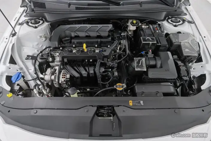 Hyundai Ioniq 2023 Model 1.5L CVT LUX Premium Edition – фото 5