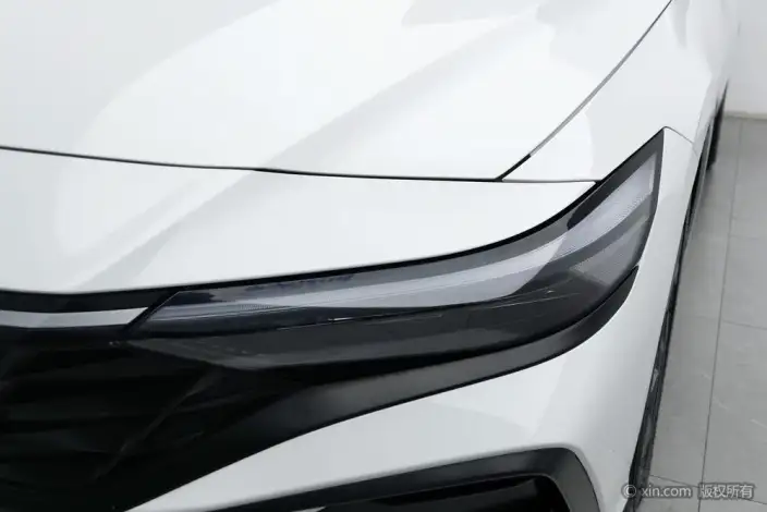 Hyundai Ioniq 2023 Model 1.5L CVT LUX Premium Edition – фото 7