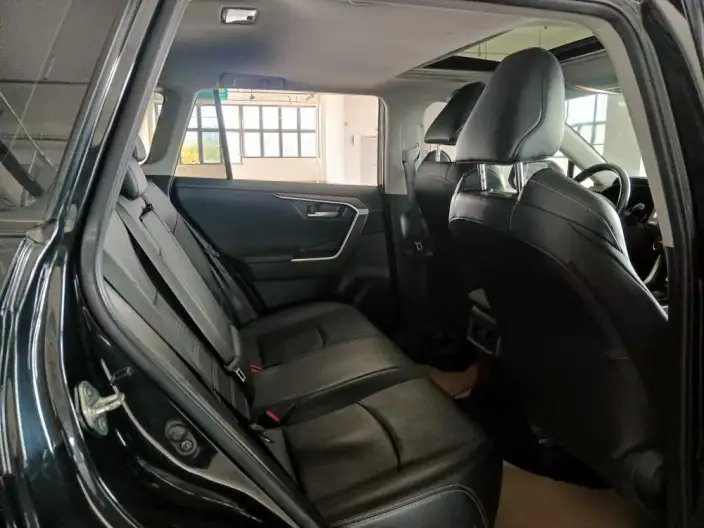Toyota Wildlander 2022 Model 2.0L 2WD Luxury PLUS Edition – фото 10