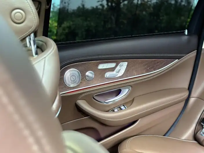 Mercedes-Benz E-Class 2023 Model E 300 L Luxury Model sedan – фото 7