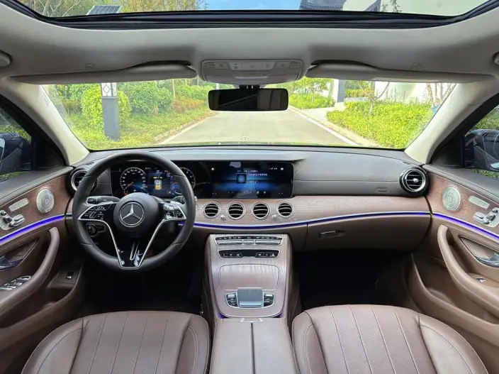Mercedes-Benz E-Class 2023 Model E 300 L Luxury Model sedan – фото 8