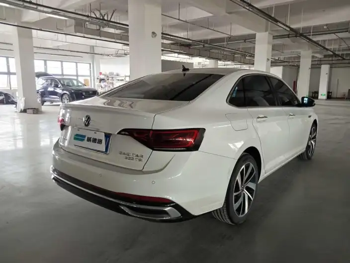 Volkswagen Sagitar 2023 Model 300TSI DSG Superior Edition – фото 6
