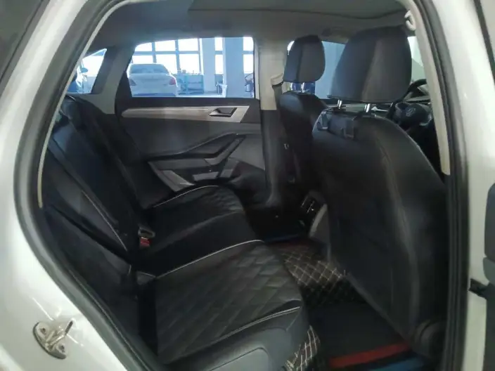 Volkswagen Sagitar 2023 Model 300TSI DSG Superior Edition – фото 10