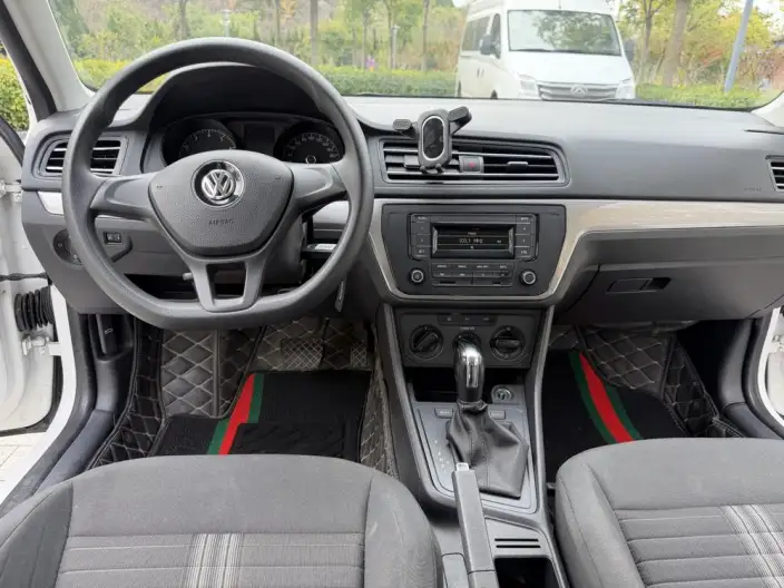 Volkswagen Lavida 2019 Model Voyage 1.5L Automatic Fashion edition China VI – фото 7