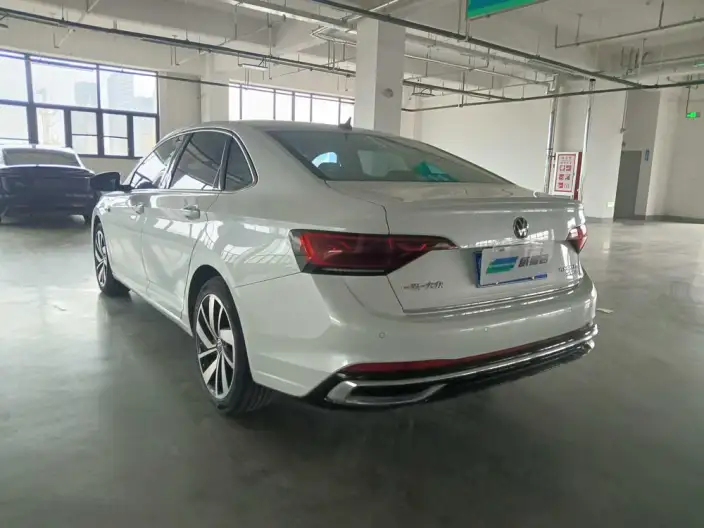 Volkswagen Sagitar 2023 Model 300TSI DSG Superior Edition – фото 4